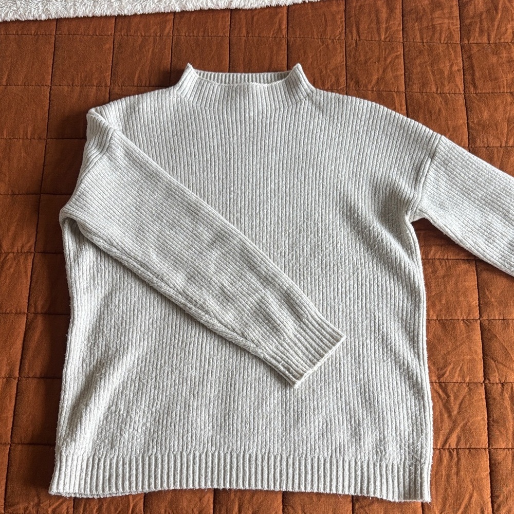 Women's Classic Gray Sweater